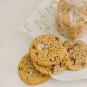 Chocolate Chip Cookies & Salted Caramel Sauce